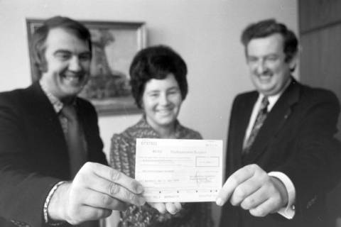 ARH NL Mellin 01-119/0002, Spendenschein in Höhe von 7.500€ an den DRK-Stadtverband Burgdorf, 1975