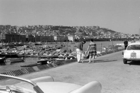 ARH NL Mellin 01-173/0025, Blick vom Bootssteg auf die Stadt, Neapel, ohne Datum
