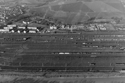 ARH NL Mellin 02-061/0005, Blick Richtung Norden auf den Güterbahnhof, Seelze, ohne Datum