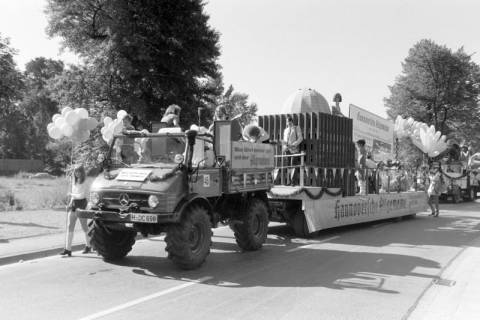 ARH NL Mellin 02-075/0013, Festwagen der Hannoverschen Allgemeinen Zeitung, Hannover, ohne Datum