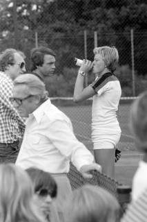 ARH NL Mellin 02-087/0013, Junger Tennisspieler, ohne Datum