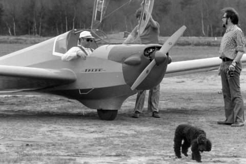 ARH NL Mellin 02-111/0014, Motorsegelflugzeug (Typ SF 25 C Falke) namens "Moorhummel", um 1970