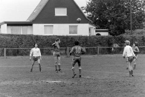 ARH NL Mellin 02-123/0004, Fußballspiel, um 1975