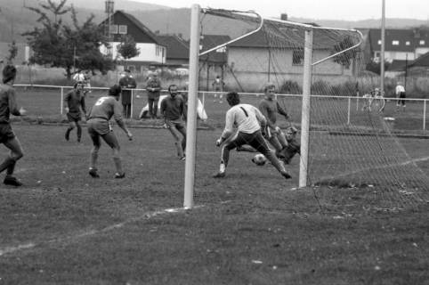 ARH NL Mellin 02-189/0007, Fußballspiel, um 1970