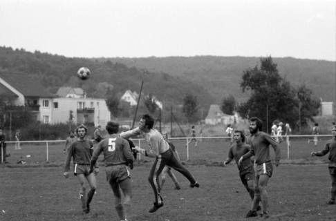 ARH NL Mellin 02-189/0008, Fußballspiel, um 1970