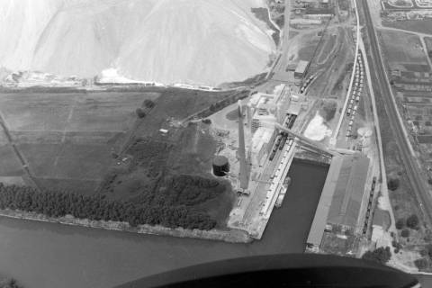 ARH NL Mellin 02-198/0004, Hafen der Kali-Abraumhalde, Sehnde, um 1975