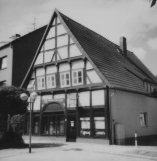 ARH Slg. Bartling 606, Fachwerkhaus Ecke Windmühlenstraße 20 / Schwarze Gasse, um 1980