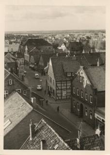 ARH Slg. Bartling 1002, Marktstraße 13, Alter Posthof und benachbarte Häuser, Neustadt am Rübenberge, um 1970