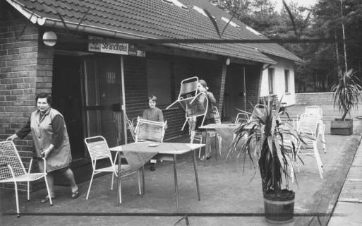 ARH Slg. Bartling 1241, Nordufer, im Rohbau befindlicher Neubau der Gaststätte Isensee (Strandhotel Weisser Berg), Steinhuder Meer, 1969
