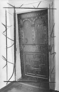 ARH Slg. Bartling 1587, Schloss Landestrost, Ostflügel, südlicher Teil, Eingang zum Herzog Julius-Saal, Intarsientür der Renaissance, Neustadt a. Rbge., 1973