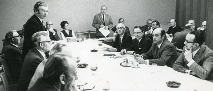 ARH Slg. Bartling 2406, Vertreterversammlung der Allgemeinen Ortskrankenkasse (AOK), Neustadt a. Rbge., 1973