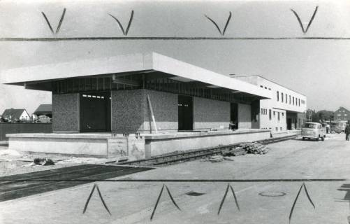 ARH Slg. Bartling 2553, Neubau der Güterabfertigung am Bahnhof, An der Eisenbahn 7, Außenansicht von Südosten, Neustadt a. Rbge., 1974
