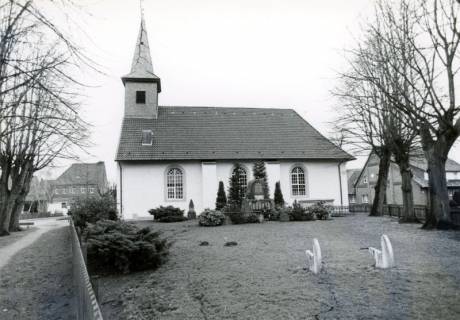 ARH Slg. Bartling 3915, Dorfkirche St. Thomas, Steinweg 36, Frontalansicht der Seite von Süden, Bordenau, um 1975