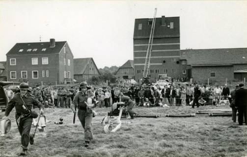 ARH Slg. Bartling 3986, Erfolgreiche Teilnahme der Dudenser Feuerwehr an einem Feuerwehrwettbewerb in Hagen, 1973