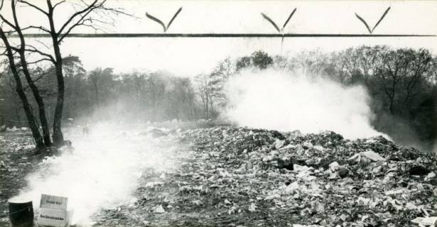 ARH Slg. Bartling 4092, Qualmende Müllkippe in Eilvese (?) kurz vor der Schließung, um 1970