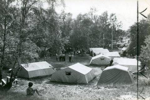 ARH Slg. Bartling 4695, Zeltlager der Jugendfeuerwehr in der Nöpker Sandkuhle nahe dem Freibad, Nöpke, 1973