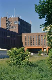 ARH Slg. Bürgerbüro 16, Blick auf das Gebäude der ehemaligen Hanomag Maschinenbau AG, Linden, 1999