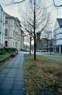 ARH Slg. Bürgerbüro 90, Blick vom Neustädter Markt auf die Archivstraße, hinten rechts die Evangelisch reformiere Kirche, Calenberger Neustadt, 2001