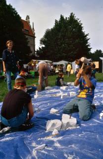 ARH Slg. Bürgerbüro 135, Fest für mehr Kinderfreundlichkeit vor dem neuem Rathaus, Hannover, zwischen 1995/2006
