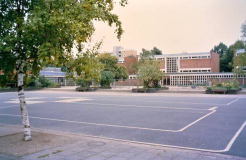 ARH Slg. Bürgerbüro 271, Fridtjoy-Nansen-Schule, Sahlkamp, 2000