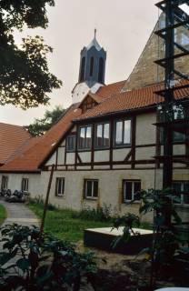 ARH Slg. Bürgerbüro 336, Blick vom Innenhof auf das Kloster, Marienwerder, 1998