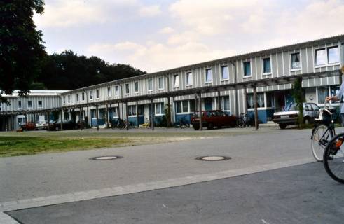 ARH Slg. Bürgerbüro 355, Wohngebäude am Alten Gutshof, Marienwerder, 1998