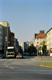 ARH Slg. Bürgerbüro 394, Blick vom Königworther Platz auf die Königsworther Straße und das Ihmezentrum, Calenberger Neustadt, zwischen 1995/2000