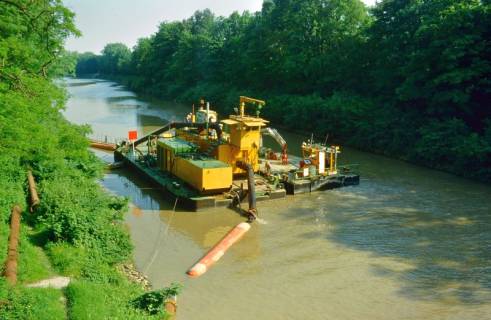 ARH Slg. Bürgerbüro 627, Saugbaggerschiff auf dem Mittellandkanal, Sahlkamp, 1996