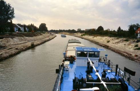 ARH Slg. Bürgerbüro 653, Schiffe auf dem Mittellandkanal, Hannover, 1997