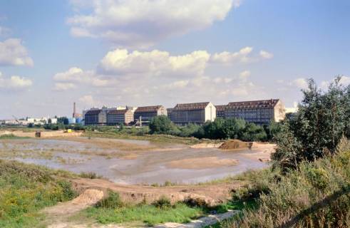 ARH Slg. Bürgerbüro 780, Blick auf die Gebäude und Industriegebiet an der Werfstraße, Stöcken, 2004