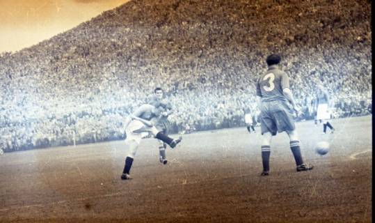 ARH Slg. Fratzer 01-005/0002, Endspiel der Deutschen Meisterschaft 1954 in Hamburg, Hannover 96 gegen Kaiserslautern, Hamburg, 1954