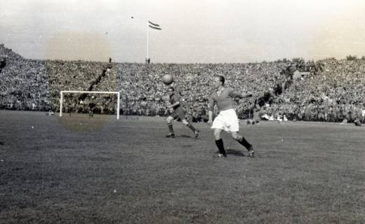 ARH Slg. Fratzer 01-006/00011, Endspiel der Deutschen Meisterschaft 1954 in Hamburg, Hannover 96 gegen Kaiserslautern, Hamburg, 1954