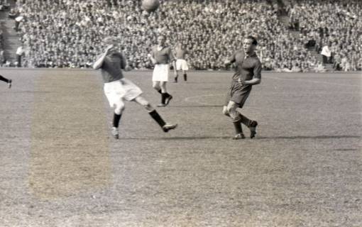 ARH Slg. Fratzer 01-006/00026, Endspiel der Deutschen Meisterschaft 1954 in Hamburg, Hannover 96 gegen Kaiserslautern, Hamburg, 1954