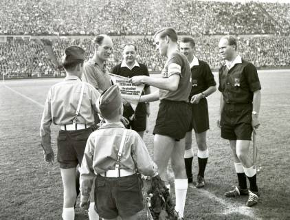 ARH Slg. Fratzer 01-009/0006, Fußball Bundesliga 1964, Hannover 96 gegen Eintracht Braunschweig, Hannover, 1964