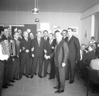 ARH Slg. Fratzer 01-0016/0003, 1954 Deutscher Meister - 10 Jahre Jubiläumsfeier von Hannover 96, Hannover, 1964