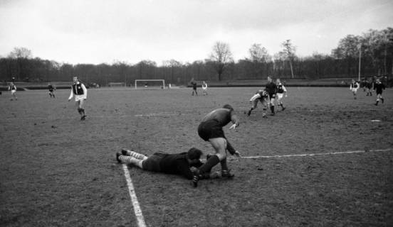 ARH Slg. Fratzer 01-0019/0003, Hannover 96 gegen VFR Neumünster, um 1962