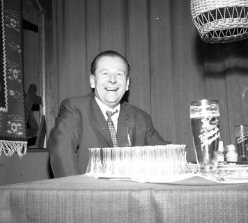 ARH Slg. Fratzer 01-0023/0001, Zlatko "Tschick" Cajkovsakis Hochzeitstag, Belgrad, 1969