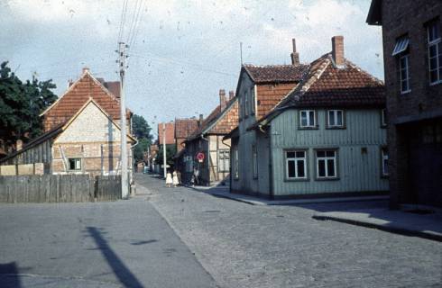 ARH Slg. Fritsche 85, Schmiedestraße, links der Vorplatz Feuerwehrhaus, Burgdorf, ohne Datum