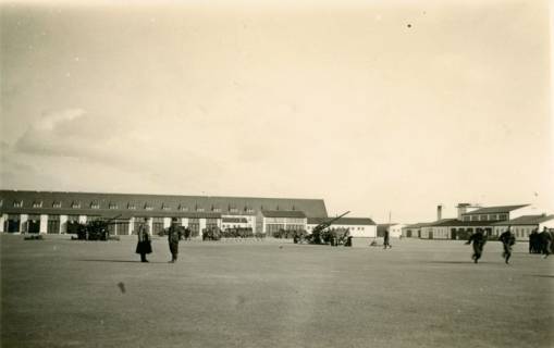 ARH Slg. Janthor 0265, Flakartillerie auf dem Übungsplatz, Bothfeld, um 1940