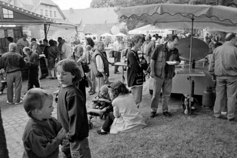ARH Slg. Weber 02-003/0012, Dorffest auf dem Garben Hof, Ditterke, zwischen 1980/1990