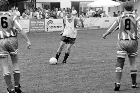 ARH Slg. Weber 02-036/0011, Ein Fußballturnier mit der Mannschaft von Everloh-Ditterke, zwischen 1980/1990