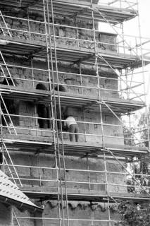 ARH Slg. Weber 02-057/0013, Restaurationsarbeiten an der Margarethenkirche, Gehrden, zwischen 1980/1990