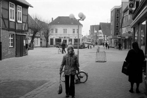 ARH Slg. Weber 02-088/0018, Fußgängerzone Am Markt, Gehrden, zwischen 1980/1990