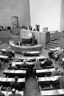 ARH Slg. Weber 02-127/0021, Eine Sitzung im niedersächsischen Landtag, zwischen 1980/1990