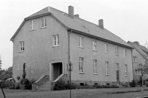 ARH Slg. Weber 02-134/0026, Schulgebäude, Lemmie, zwischen 1980/1990