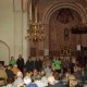 ARH BA 2746, Israelische Besuchergruppe - Chorauftritt in der Kirche, Mandelsloh