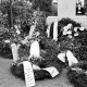 Archiv der Region Hannover, ARH NL Dierssen 0119/0008, Einweihung Ehrenmal Friedhof