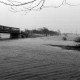 Archiv der Region Hannover, ARH NL Dierssen 1227/0008, Vom Hochwasser überschwemmte Straße, Nordstemmen