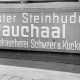 Archiv der Region Hannover, ARH NL Dierssen 1245/0013, Ladenschild der Aalräucherei "Schweer und Kuckuck", Steinhude