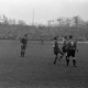 ARH NL Dierssen 1342/0018, Fußballspiel im Innenoval der alten Radrennbahn am Pferdeturm, Hannover